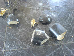 Shivling destroyed in Siddheshwar temple (photo 5)