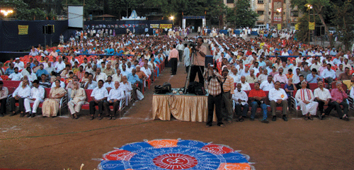 Large numbers of proud Hindus attend the Sabha and support HJS