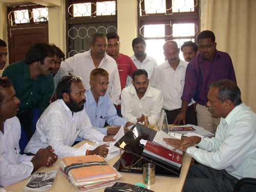 Angry Shivsainiks surround Mr. L.M.T. Fernandes