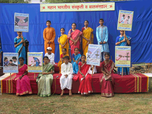 Balsadhaks from Sanatan Sanstha's <i>Balsanskarvarga<i> explaining significance of Hindu culture