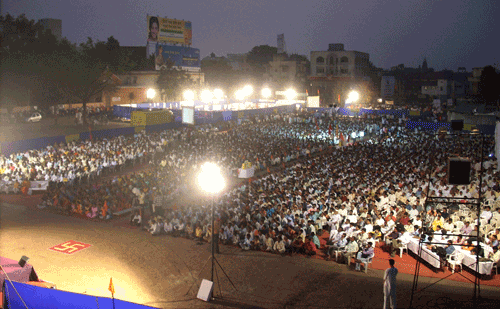 A large gathering of Hindus for Dharmasabha