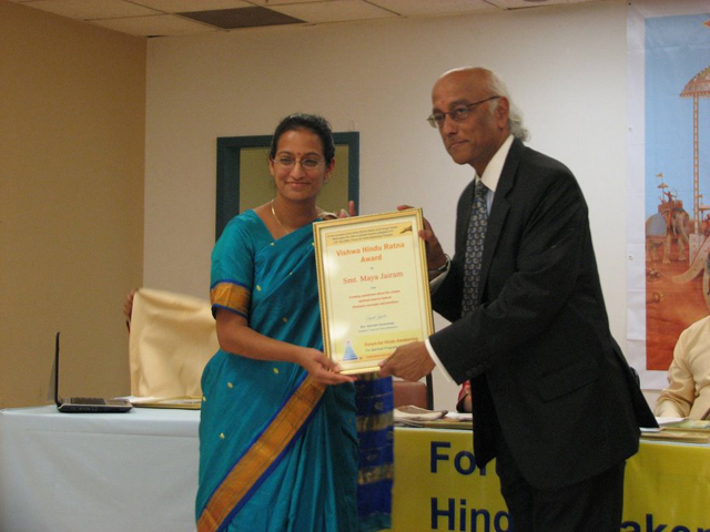 Honouring of Smt. Maya Jairam of SSRF