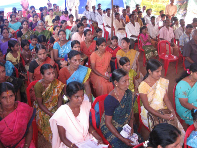Devout Hindus present for the Hindu Dharmajagruti Sabha