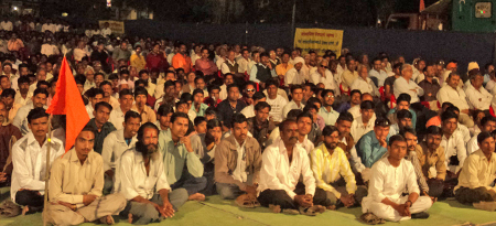 Devout Hindus present for the Hindu Dharmajagruti Sabha at Akola