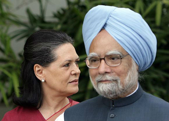 PM Manmohan Singh and Congress President Sonia Gandhi address the media in New Delhi