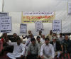Varanasi : HJS protests against shortening of Amarnath Yatra
