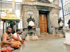 TN : Mutt heads demand ban on book ‘Thandavapuram'