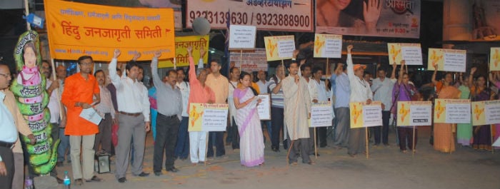 Hindu activists protesting against atrocities on Bangladeshi Hindus