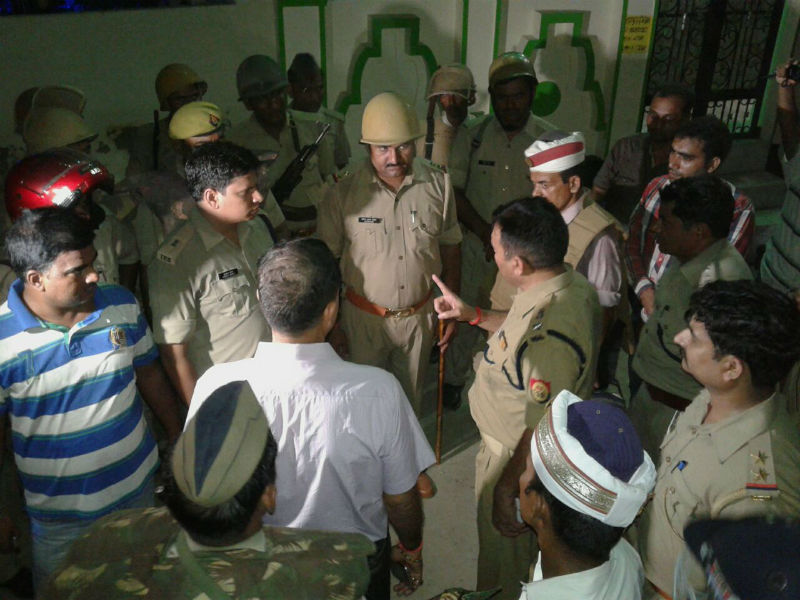 gorakhpur_ganeshustav_akraman