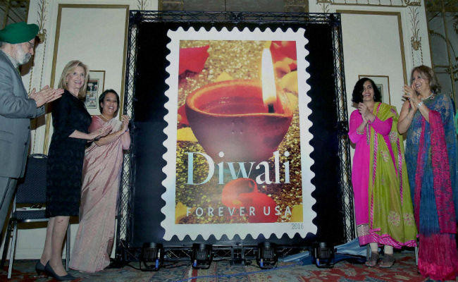 america-releases-postal-ticket-of-diwali_1475767499