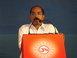 Shri. Ravindran, the President & Founder of 'Kerala Mandir Paripalan Samiti'