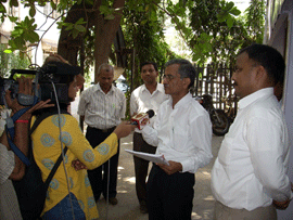 HJS members talking with Zee news