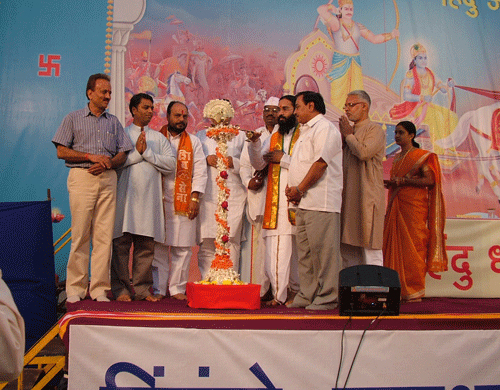 Inauguration of Dharma Jagruti Sabha by lighting the deep