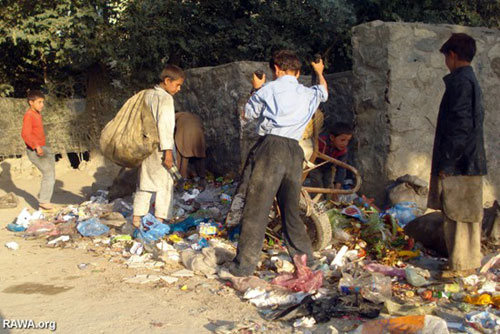 Poor children in Afghanistan