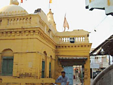 Ancient Hindu Temple in Karachi which is need of renovation
