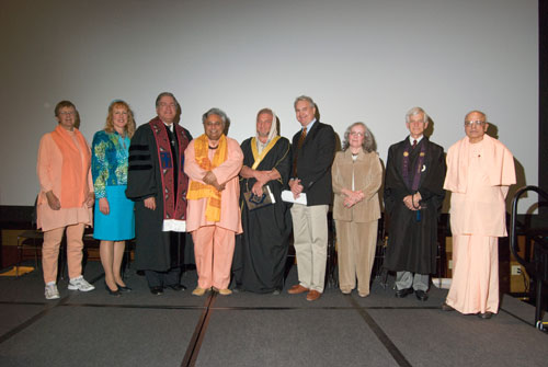 Rajan Zed along with other dignitaries