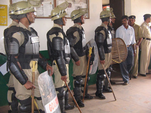 Well equipped Police force to control peaceful Hindu agitators