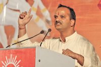 Shri. Abhay Vartak