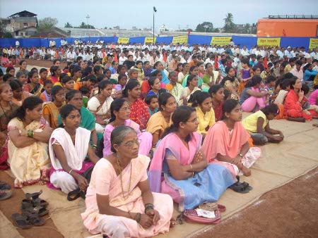 Devout Hindus present for Hindu Dharmajagruti Sabha
