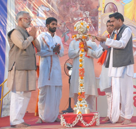 inauguration of Dharmajagruti Sabha by lighting Samai by Dignitaries