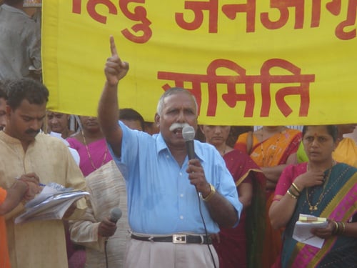 Capt. Dattaram Sawant addressing agitators