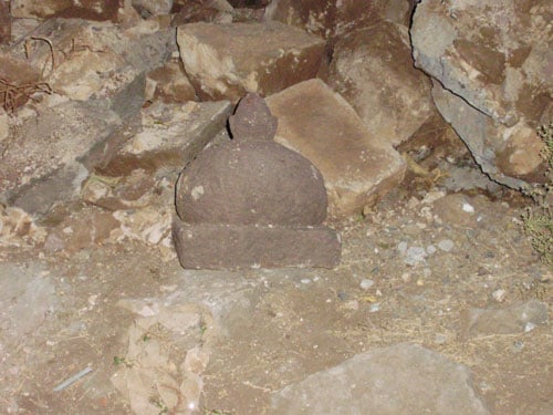 Remains of desecrated Shiva Temple (Photo 2)