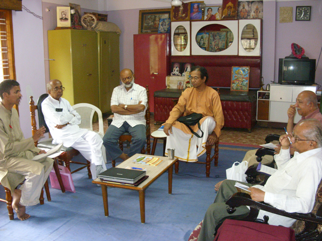 History experts along with HJS members to discuss about NCERT Books