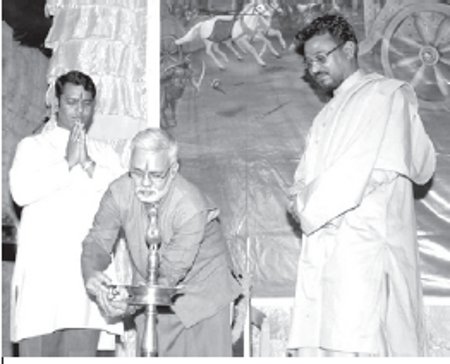 Inauguration of Hindu Dharmasabha by lighting Samai