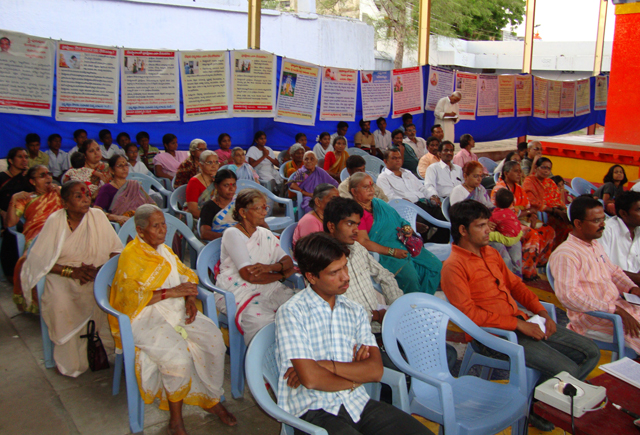Devout Hindus present for HJS meeting
