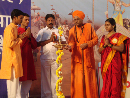 Inauguration of Hindu Dharmajagruti Sabha by lighting Samai