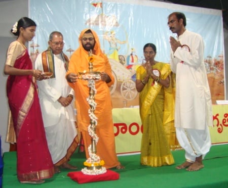 Inauguration of Hindu Dharmajagruti Sabha by lighting Samai