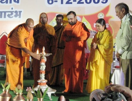 Raghaveshwar Swamiji inaugurating programme by lighting Samai along with other dignitaries