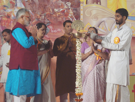 Inauguration of Hindu Dharmajagruti Sabha by lighting Samai (A Lamp)
