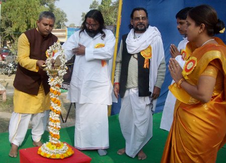 Inauguration of Hindu Dharmajagruti Sabha by lighting a Samai (A Lamp)