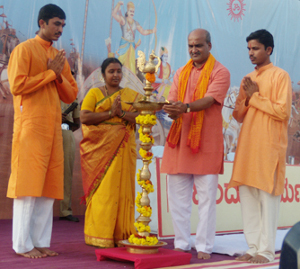 Inauguration of Hindu Dharmajagruti Sabha by lighting Samai (An oil lamp)