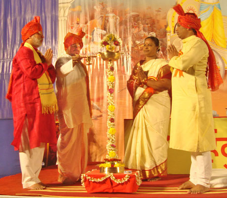 Inauguration of Hindu Dharmajagruti Sabha by lighting a Samai (An oil lamp)