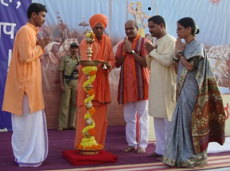 Inauguration of Hindu Dharmajagruti Sabha by lighting a Samai (An oil lamp)