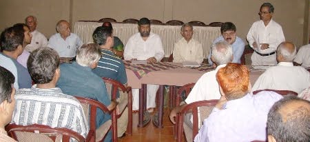 Devout Hindus and Hindu Leaders present for the meeting