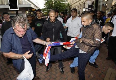 Britain’s Islamic Marauders Treating The Union Jack With ‘Patriotic’ Quaranic ‘Respect’