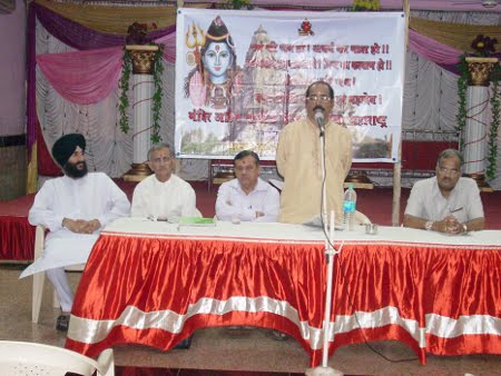 Mr. Ravindran Mannanur addressing in the Conference