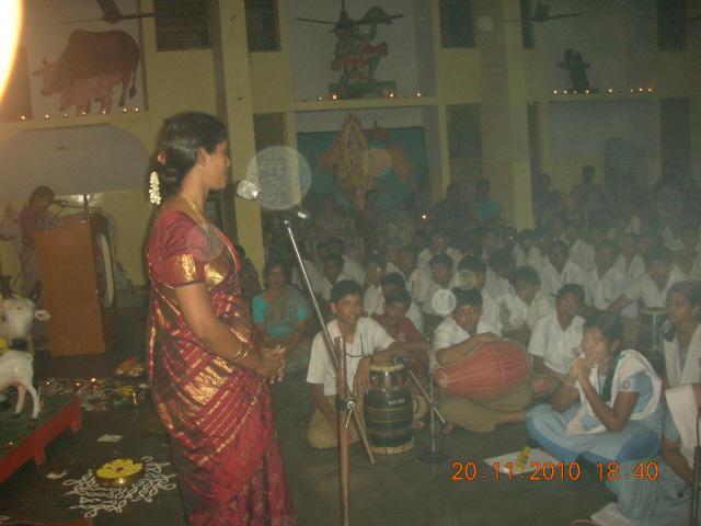 Mrs. Uma Ravichandran of HJS addressing to the Students Mrs. Uma Ravichandran of HJS addressing to the Students
