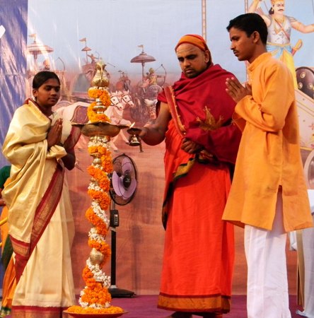 From left - Ms. Nagamani, Swamiji and Mr. Mohan Gowda