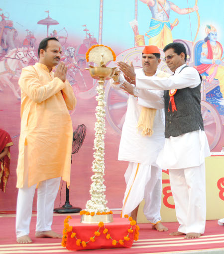 Inauguration of Hindu Dharmajagruti Sabha by lighting a Samai (an oil lamp)