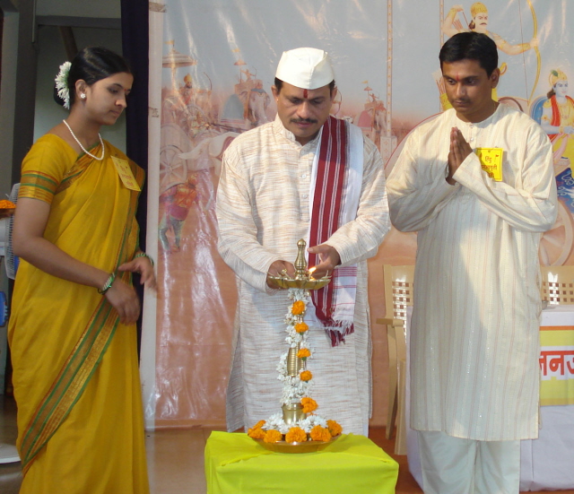 Inauguration of Hindu Dharmajagruti Sabha by lighting a Samai (an oil lamp)