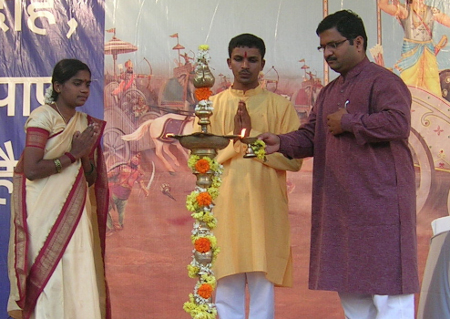Inauguration of Hindu Dharmajagruti Sabha by lighting a Samai (an oil lamp)