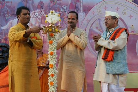 Inauguration of Hindu Dharmajagruti Sabha by lighting a Samai (an oil lamp)