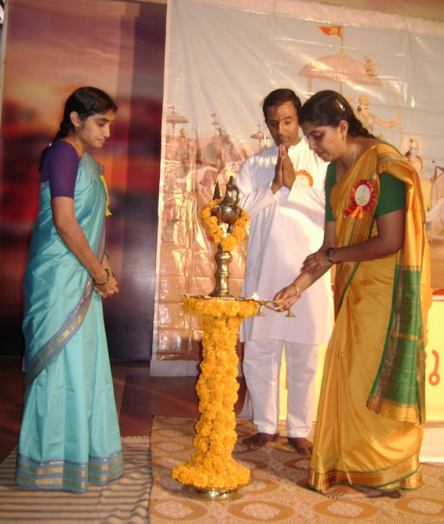 Inauguration of Hindu Dharmajagruti Sabha by lighting a Samai (an oil lamp)