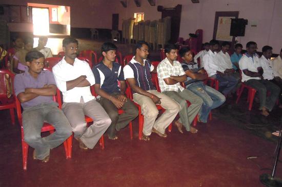 The audience present for the meeting