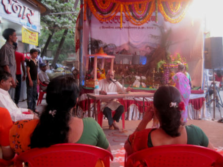 Mr. Ajay Sambhus of HJS addressing to the Hindus Mr. Ajay Sambhus of HJS addressing to the Hindus