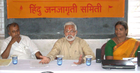 From left: Mr. Kochar; Mr. Panvalkar; Ms. Pratiksha Korgaonkar